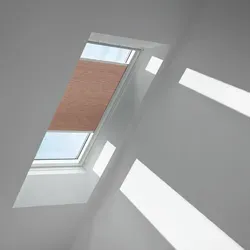 VELUX Wabenplissee Muskat 1165, Elektro, weiße Schiene - Hochwertiges Wabenplissee für optimale Abdunkelung und Wärmedämmung. Flexibel steuerbar per Smartphone oder Wandschalter, ideal für modernes Wohnen.
