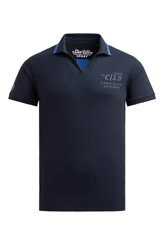 Camp David Herren Pikee-Polo mit V-Neck und Rückeneinsatz Blue Navy, 4XL - Stylisches Herren-Polo in legerem Schnitt, ideal für Freizeit und Alltag. Mit hochwertigem Pikee-Material, V-Öffnung und reflektierenden Designelementen für einen modernen Look.
