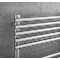 Ximax Design-Heizkörper Handtuchwärmer Tec Edelstahl 515W - Edelstahl Bad-Heizkörper mit Montagematerial, sorgt für wohlige Wärme und trockene Handtücher in Ihrem Badezimmer.