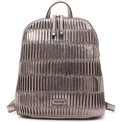 SURI FREY SFY Gaby Backpack - Eleganter Freizeitrucksack in Silver Taupe - Stylischer Rucksack mit schimmerndem Relief-Design, stufenlos verstellbaren Schultergurten und geräumigem Hauptfach für eine praktische Aufbewahrung. Ideal für den täglichen Einsatz.