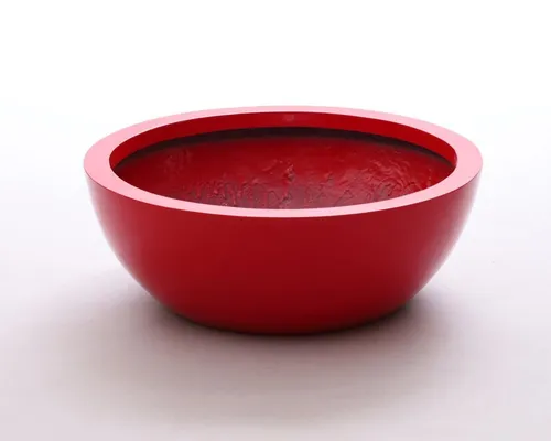Elegant Einrichten Pflanzkübel Fiberglas rund D55xH19cm hochglanz rot - Vielseitiger Pflanzkübel für Innen- und Außenbereich, handgefertigt aus robustem Fiberglas. Pflegeleicht und wasserfest, ideal für kreative Bepflanzungen.