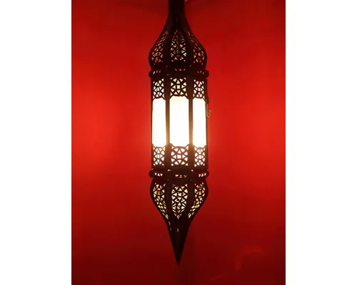 Marrakesch Orient & Mediterran Interior Deckenleuchte Rihana – Handgefertigte orientalische Lampe in Weiß - Die Deckenleuchte Rihana vereint traditionelles marokkanisches Handwerk mit modernem Design. Jedes Stück ist einzigartig, mit feinen Glaseinsätzen und einer besonderen Rostpatina. Ideal für stilvolle Akzente in jedem Raum.