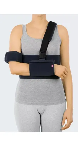 medi Arm fix Schulter-Immobilisations-Orthese 6cm Gurtbreite - Beidseitige Schulter-Immobilisations-Orthese mit 6 cm Gurtbreite, ideal für den sicheren Halt. Größe anpassbar von 85-125 cm, in elegantem Grau.