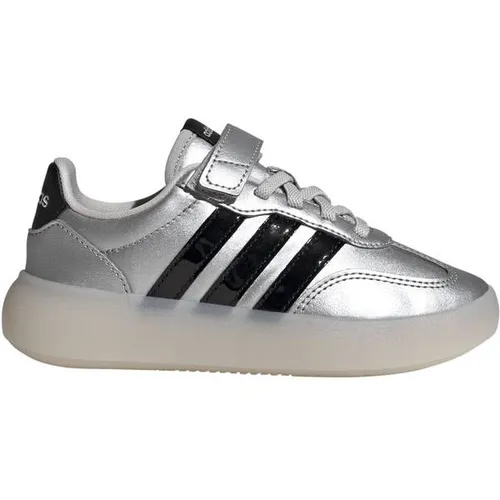 ADIDAS Kinder Freizeitschuhe BARREDA DECODE – Stil und Komfort - Die Barreda Decode Freizeitschuhe bieten kleinen Entdeckern perfekten Halt und ein modernes Design. Atmungsaktives Obermaterial und eine abriebfeste Sohle garantieren Langlebigkeit und Komfort beim Spielen.
