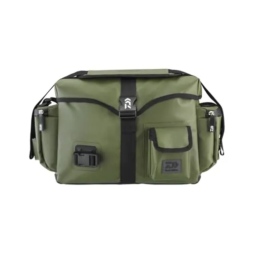 Daiwa D-VEC WP 100 Schultertasche - Wasserfeste Schultertasche mit praktischen Abmaßen von 35 x 35 x 15 cm. Ideal für Angler mit zwei Seitentaschen und gummiertem Boden für hohe Strapazierfähigkeit.