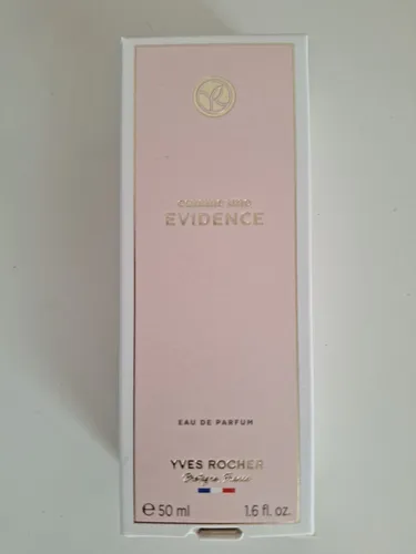 Yves Rocher COMME UNE EVIDENCE - Eau de Parfum Damen - Eau de Parfum für Damen mit floralen Chypre-Duftnoten von Rose, Bergamotte und Patschuli - für eine elegante und verführerische Aura.