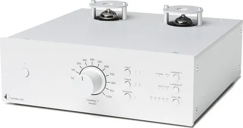 Pro-Ject Tube Box DS2: Hochwertige MM/MC Phonovorstufe mit Röhrenbestückung - Phono-Vorverstärker mit Highend-Klangqualität, präziser RIAA Entzerrung und Dual-Mono Auslegung für optimale Kanaltrennung.
