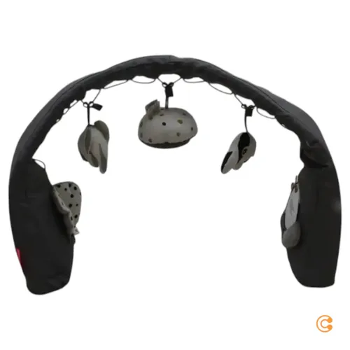Done by Deer Activity Gym Deer Friends Grau - Red Dot Winner - Spiel- & Krabbeldecken, Spielbogen mit 3 hängenden Spielzeugen zur sensorischen Stimulation, höhenverstellbar und vielseitig einsetzbar