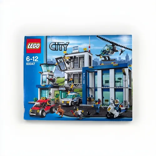 LEGO 60047 City Ausbruch aus der Polizeistation - Spannendes Spielset - LEGO Set 60047 aus der CITY Reihe, ideal für kreative Abenteuer mit Polizei und Verbrechern, fördert das Rollenspiel und die Fantasie.