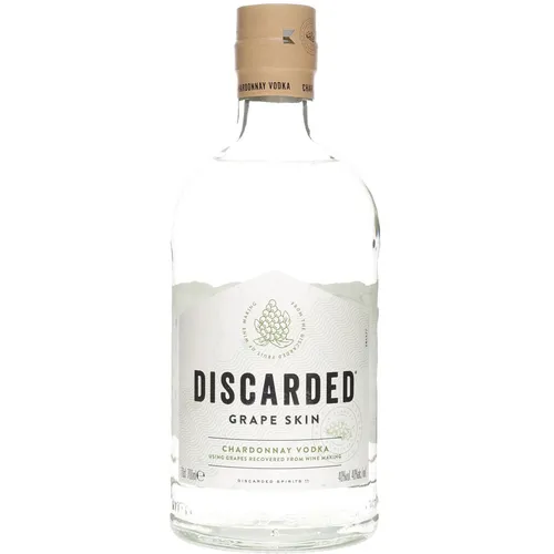 Discarded Chardonnay Vodka - Wodka aus nachhaltigen Zutaten, hergestellt aus Traubenresten der Weinproduktion. Vollmundig mit fruchtigen Obstaromen und leicht würzig, ideal für umweltbewusste Genießer.