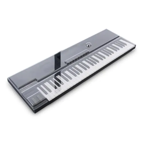Decksaver für Native Instruments Kontrol S61 MK3 - Schutzabdeckung für DJ-Konsolen, schützt vor Staub, Schmutz und Flüssigkeiten, kein Abstecken der Kabel nötig, aus robustem Polycarbonat gefertigt.