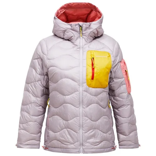 Peak Performance Helium Utility Down Damen Outdoorjacke - Pink-Rosa, leicht & funktional - Die Peak Performance Helium Utility Down Damenjacke ist ultraleicht, winddicht und wasserabweisend. Ideal für Outdoor-Aktivitäten, lässt sich leicht verstauen und sorgt für angenehme Wärme mit nachhaltigen Daunen.