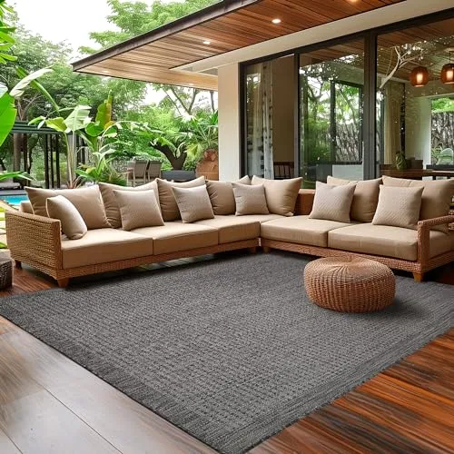 Outdoor Teppich Wetterfest Schwarz - Flachgewebe für Terrasse, Balkon und Garten - Eleganter und wetterfester Outdoor-Teppich in Schwarz, ideal für Terrassen und Balkone. Hergestellt aus pflegeleichtem Flachgewebe, waschbar und langlebig, perfekt für jede Außendekoration.