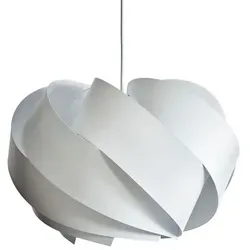 Dyberg Larsen Pendelleuchte Boleo, dimmbar, Weiß, modernes Design - Moderne Pendelleuchte von Dyberg Larsen aus geschwungenen Lamellen. Sie sorgt für blendfreies Licht und spannende Schatten. Ideal für stilvolle Wohnräume. Inklusive 3 Meter Kabel.
