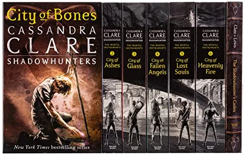 Cassandra Clare The Mortal Instruments: A Shadowhunters Collection 7 Books Set - Dark Fantasy, fesselnde Sammlung mit 7 Bänden und dem Shadowhunter's Codex für Fans epischer Abenteuer und magischer Welten.
