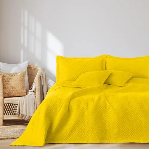 AmeliaHome Tagesdecke Ophelia 170x210 cm - Zweiseitige Ultrasonic Steppung in Gelb - Stilvolle Tagesdecke für jeden Wohnbereich, zweiseitig und mit eleganter Steppung. Größe: 170x210 cm. Ideal als Geschenk und perfekt kombinierbar mit passenden Kissenbezügen.