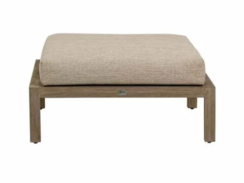 AppleBee Olive Ottomane aus Teakholz 90x90cm - Elegante Apple Bee Olive Ottomane aus hochwertigem Teakholz, bietet Stabilität und Langlebigkeit. Ideal für stilvolle Wohnräume und vielseitig einsetzbar.