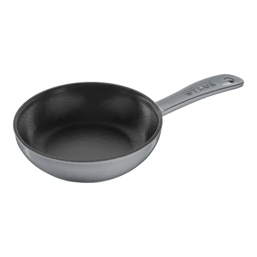 STAUB France Bratpfanne 16 cm – Gusseisen graphitgrau - Pfanne aus hochwertigem Gusseisen, geeignet für alle Herdarten, inklusive Induktion – ideal für gleichmäßiges Braten und lange Haltbarkeit.