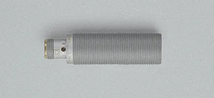Ifm IGW202 Induktiver Sensor NFP Versiegelt - Sonstige Sensoren, hochpräziser induktiver Sensor mit IP67 Schutzart, ideal für anspruchsvolle industrielle Anwendungen.