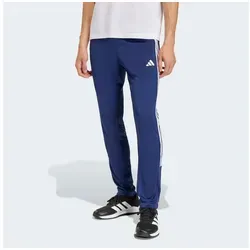 adidas Workout Essentials 3-Stripes Knit Pant XXL - Bequeme Sporthose mit elastischem Bund, aus 100 % recyceltem Polyester. Ideal für aktive Tage, bietet optimale Feuchtigkeitsregulation und praktische Reißverschlusstaschen.