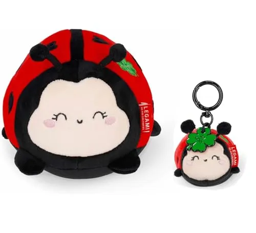 LEGAMI – Super Soft Plush im mini Marienkäfer Design Kuschelig. Persönlich. Zum Verlieben – mit passendem Super-Soft-Schlüsselanhänger.