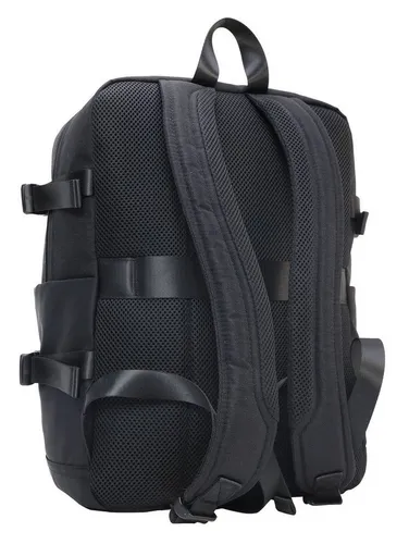 Strellson Rucksack Southwark - Funktional und Stilvoll - Geräumiger Rucksack mit gepolstertem Laptopfach, verstellbaren Schulterriemen und robustem Material. Ideal für den täglichen Einsatz und ausreichend Platz für DIN A4-Unterlagen.