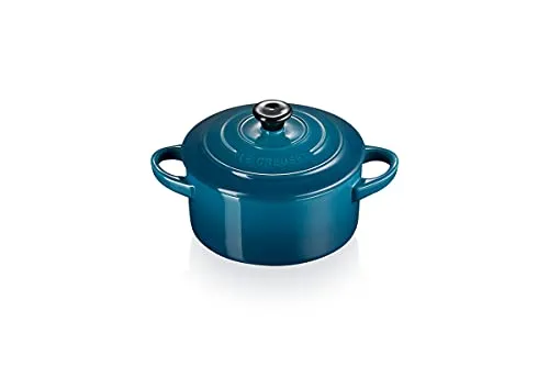 Le Creuset Mini-Cocotte Deep Teal, 200 ml - Pfannen und Töpfe in traditioneller Bräterform, ideal für Einzelportionen und Desserts, aus robustem Steinzeug, spülmaschinengeeignet und vielseitig einsetzbar.