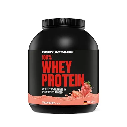 Body Attack 100% Whey Protein Strawberry, 2 kg - Cremiges Eiweißpulver für Sportler - Vielseitiges 100% Whey Protein für einen cremigen Shake, ideal zur Unterstützung beim Muskelaufbau. Genießen Sie die schnelle Nährstoffaufnahme ohne Aspartam oder Gluten!