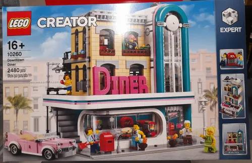 LEGO® Creator Expert 10260 Amerikanisches Diner - Lego Bausatz für 16+ Jahre, beeindruckendes 3-stöckiges Diner im 50er-Jahre-Stil mit Detailreichtum, abnehmbaren Modulen und 6 Minifiguren für kreativen Spielspaß.