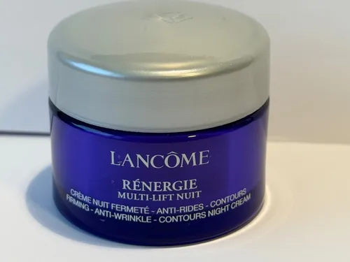 LANCÔME Rénergie Multi-Lift Nuit Nachtcreme - Nachtpflege mit Multi-Tension Komplex für ein straffendes Lifting-Effekt. Sichtbare Ergebnisse nach nur 4 Wochen: glattere Stirn, aufgepolsterte Wangen und definierte Konturen.