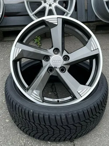 Torino III 8 0x18 5x112 ET48 MB70 1 Alufelgen - Hochwertige Alufelgen im sportlichen Design, ideal für eine individuelle Fahrzeugoptik und verbesserte Fahrdynamik.