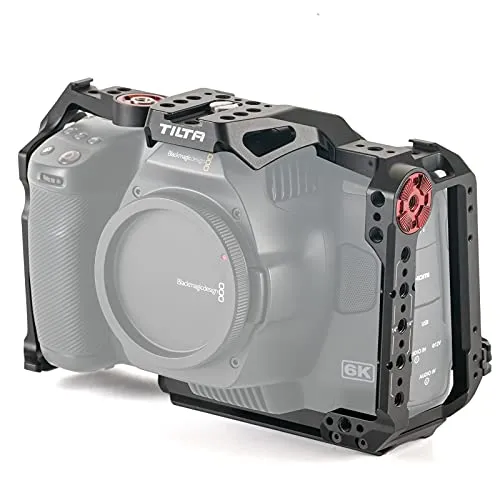 Tilta Vollkamera-Käfig für BMPCC 6K Pro - Schwarz TA-T11-FCC-B - Kamerakäfig-Halterungen mit Schutzarmor für BMPCC 6K Pro, abnehmbares Design für Flexibilität und ARCA-kompatible Bodenplatte für schnelle Montage.