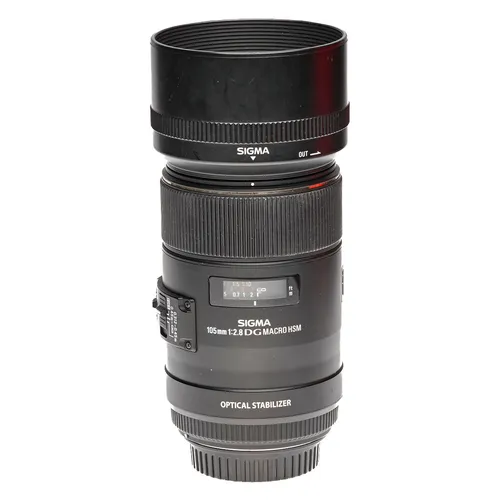 Sigma 105mm F2,8 EX Makro DG OS HSM - Tele-Makro-Objektiv für Canon EF, 1:1 Abbildungsmaßstab und schnelle Fokussierung für exzellente Fotografie