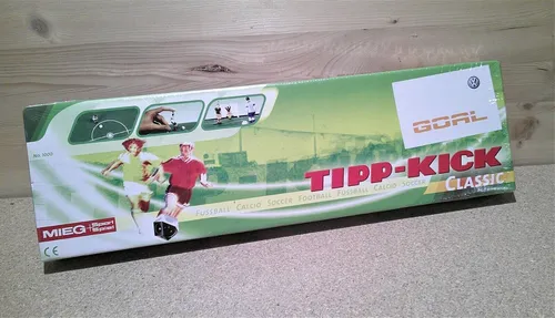 TIPP-KICK Classic 80x47 cm - Spielfertiges Set mit 2 Spielern und Torhüter Toni, perfektes Geschenk für Fußballfans und Einsteiger