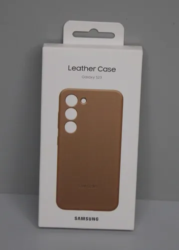 Samsung Leather Smartphone Case EF-VS911 für Galaxy S23 - Standard Handyhüllen, aus echtem Leder für stilvollen Schutz und schlankes Design, bietet optimale Haptik und robusten Stoßschutz.