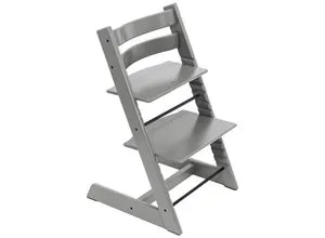 Stokke Hochstuhl Tripp Trapp in Grau - Ergonomischer Hochstuhl aus massivem Buchenholz, höhenverstellbar und mit verstellbarer Fußstütze – ideal für gemeinsame Familienmahlzeiten von Geburt an.