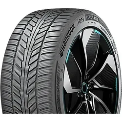 Hankook iON i*cept IW01A 235/45 R21 - Winterreifen für Elektro-SUVs mit verbesserter Traktion auf Schnee und optimierter Kurvenstabilität dank EV-Konturtechnologie. Ideal für sicheres Fahren bei winterlichen Bedingungen.