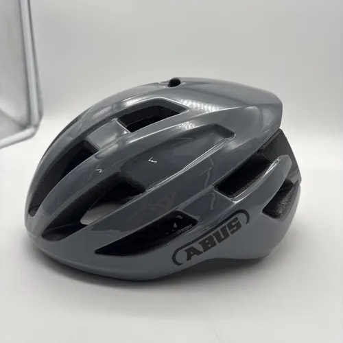 ABUS Rennradhelm PowerDome - Leichter Helm mit Belüftungssystem - Fahrradhelme – Leichter Rennradhelm mit optimaler Luftzirkulation für besten Fahrspaß auf jeder Strecke. Ideal für Gravel Biker und Urban Cycler!