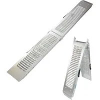 TRUTZHOLM Klappbare Auffahrrampe 189cm mit 200 kg Tragkraft - Laderampe für sicheres Verladen von Fahrzeugen auf Anhänger, klappbar für platzsparende Lagerung und mit rutschfester Oberfläche für hohen Halt.
