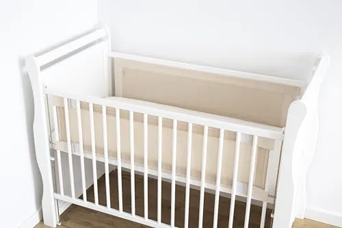 LOOLAY Bettumrandung für Babybett 60x120 cm – 2-teiliges Set in Beige - Sichere und atmungsaktive Bettumrandung für Babybetten 60x120 cm. Mit starkem Klettverschluss für stabilen Halt und optimalen Schutz. Hochwertige Verarbeitung sorgt für Langlebigkeit und Komfort.