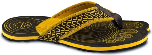 La Sportiva Swing Sandalen black/yellow (K00Y00) 46 - Wanderschuhe für Herren, ideal für Klettern und Zustieg. Extrem weiches Nubuk- und Wildleder sorgt für Komfort, während die griffige FriXion XF Sohle zusätzlichen Halt auf nassen Oberflächen bietet.