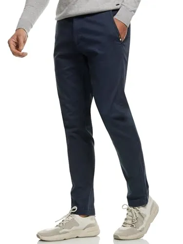 Indicode Herren INKellen Chinohose Navy, Stretch, 4 Taschen, XXL - Klassische Chinohose für Herren in Navy mit 4 praktischen Taschen. Die Stretch-Qualität sorgt für optimalen Komfort und Bewegungsfreiheit. Perfekt für lässige und elegante Looks!