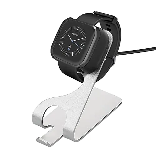 kwmobile USB Ladegerät kompatibel mit Fitbit Versa 2 / Versa 2 SE - USB Kabel Charger Stand - Smart Watch Ladestation - Ladekabel mit Standfunktion in Schwarz Silber