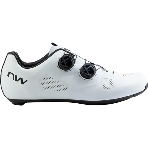 Northwave Revolution Rennrad Schuhe - MTB-Schuhe mit innovativer Technologie für optimalen Komfort und maximale Performance auf der Straße.