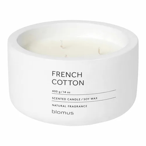 blomus Duftkerze FRAGA - Elegante Weihnachtsdeko - Duftkerze aus natürlichem Sojawachs mit drei Dochten für gleichmäßigen Wachsverbrauch. Ideal für romantische Stimmung und entspannende Atmosphäre.