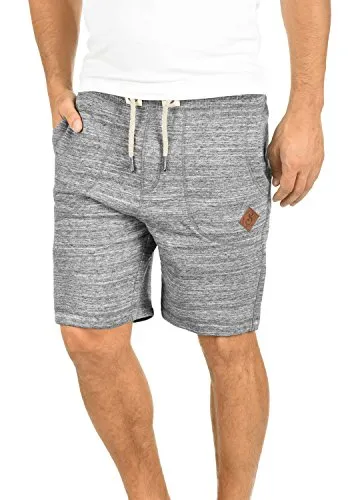 !Solid SDAris Herren Sweatshorts - Bequeme Jogginghose in Light Grey Melange - Kompakte Sweatshorts aus weichem Material mit elastischem Hüftbund und praktischen Taschen. Ideal für Sport und entspannte Tage. Nachhaltige Produktion mit recycelten Materialien.