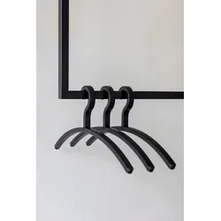 Metallbude Kleiderbügel FAY - 3er Set Schwarz - Klassische Kleiderbügel mit modernem Design, schonend für die Kleidung und ideal für schwere Jacken. Praktische Aufbewahrung für Kleidung & Accessoires.