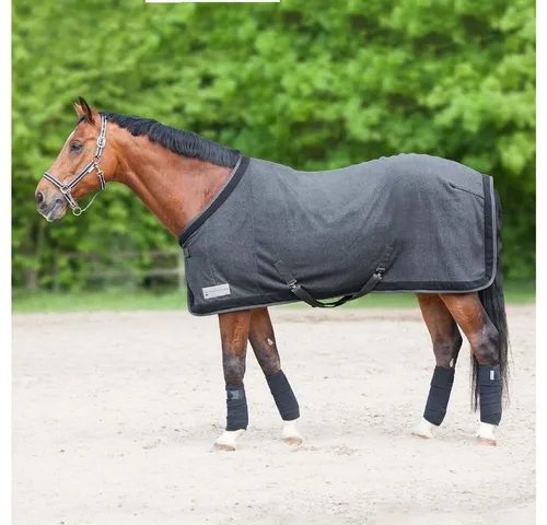 Waldhausen Fleecedecke Esperia Two - Hochwertige Regendecke aus 100% Polyester-Fleece, atmungsaktiv und ideal für Turnier und Transport. Mit abnehmbarer Kreuzbegurtung und elegantem Design.