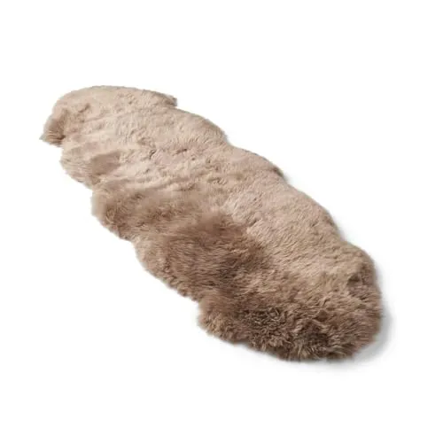 Nordic Sheep Lammfell Teppich 170x60 cm | Lammfell Echt kann auf dem Sofa oder Bett verwendet Werden, ist Gross Atmungsaktiv & Wärmeregulierend | Farbe: Hellbraun