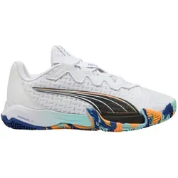 Puma Padelschuhe Nova Elite Allcourt 2025 - Weiss/Blaue Herren - Tennisschuhe mit PROFOAMLITE Dämpfung für explosive Bewegungen. Der WEBCAGE+ Support sorgt für Agilität und das Gummiprofil für optimalen Grip. Ideal für Wettkämpfe und Training.